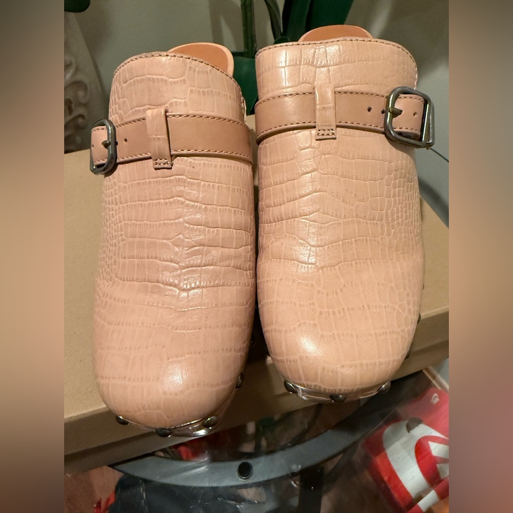 Lucky Brand Leather Wedges - Picture 8 of 12